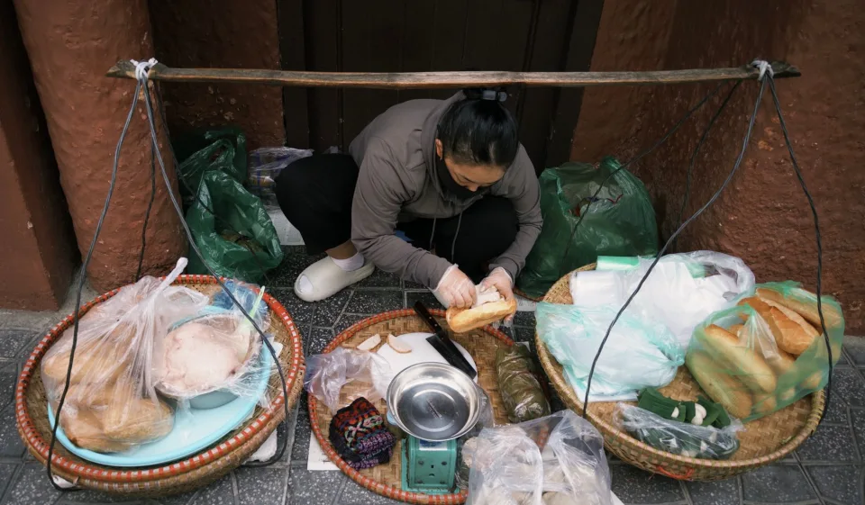 Cà phê sữa đá, pha máy, trà trái cây